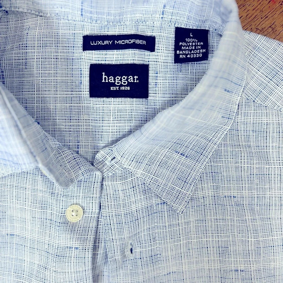 Size large beachy button down luxury microfiber feels like a lightweight linenβ - Picture 4 of 5